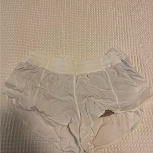 Lululemon Hotty Hot Short II *2.5" White